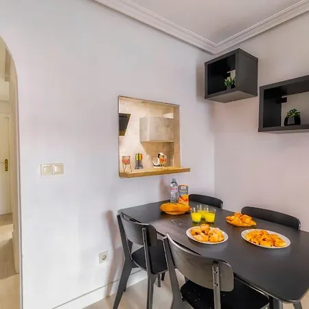 Apartament Urbain Cosy - En - 5 Minutes A Pied Torrevieja